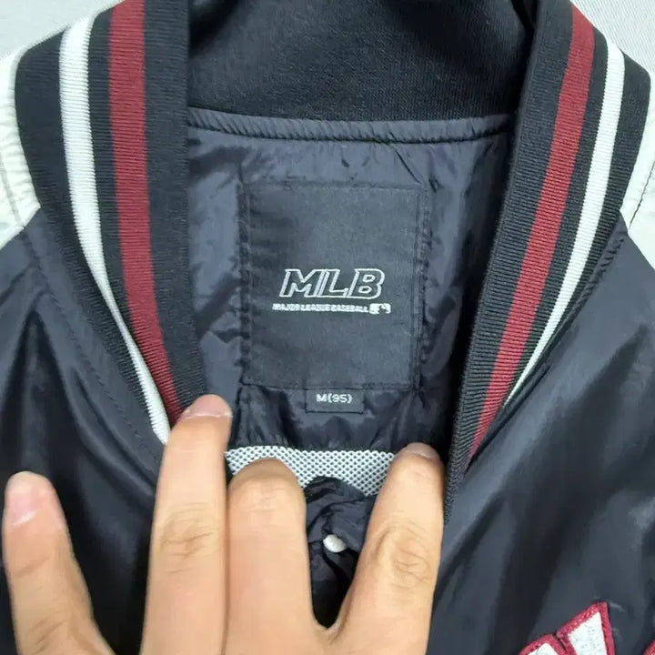[BUNJANG] MLB New York Yankees Stadium Jumper / MLB 뉴욕 양키스 스타디움 점퍼