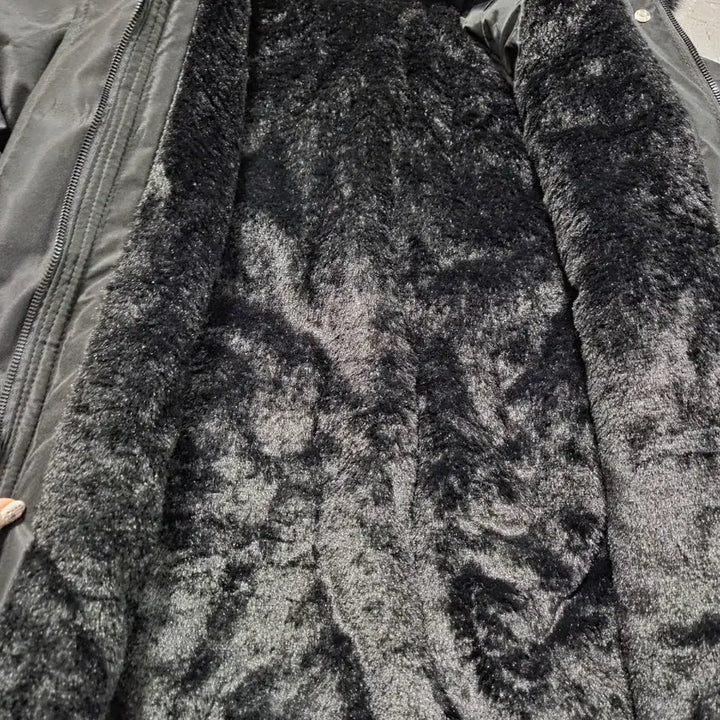 [BUNJANG] Black Hooded Parka Jacket / 후드 퍼 블랙 야상 점퍼(프리사이즈)