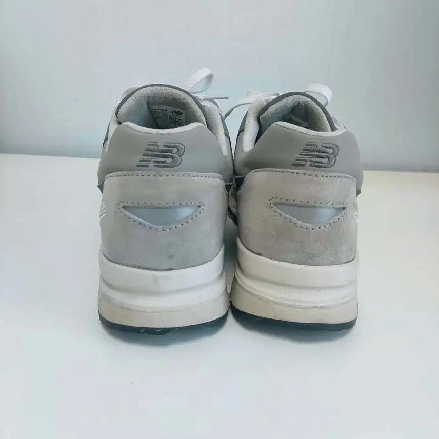 [SOLD OUT] 뉴발란스 1600그레이/265/270/구제24시/일