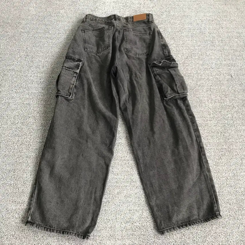 [BUNJANG] Urban Dress Black Denim Cargo Pants / 어반드레스 흑청 카고바지