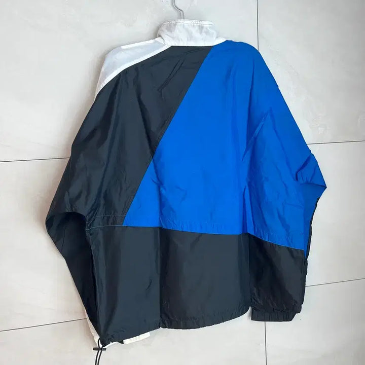 [SOLD OUT] 나이키 00s 올드스쿨 아노락 바람막이 (L)