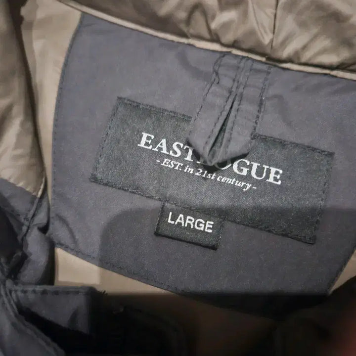 [SOLD OUT] 이스트로그 Raf 블랙 L