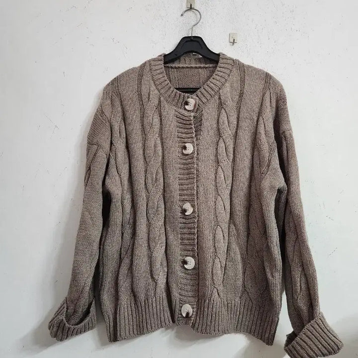[SOLD OUT] 브라운 꽈배기 니트 가디건77