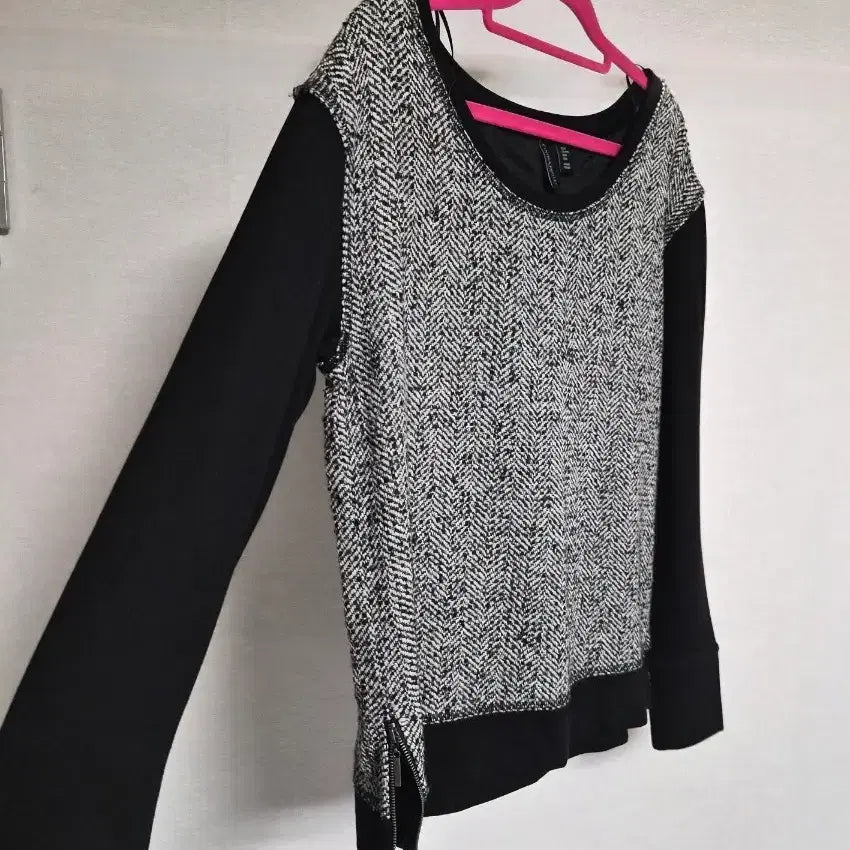 [BUNJANG] Cynthia Rowley Round T-Shirt (Black/White) - Size M / 한번실착!  신시아로리 라운드 티셔츠 M
