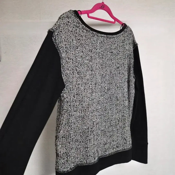 [BUNJANG] Cynthia Rowley Round T-Shirt (Black/White) - Size M / 한번실착!  신시아로리 라운드 티셔츠 M