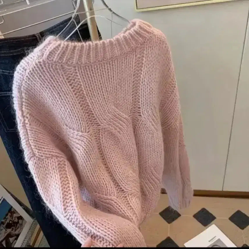 [BUNJANG] Pink Cable Knit Sweater (M) / 핑크 꽈배기 니트 스웨터M미개봉