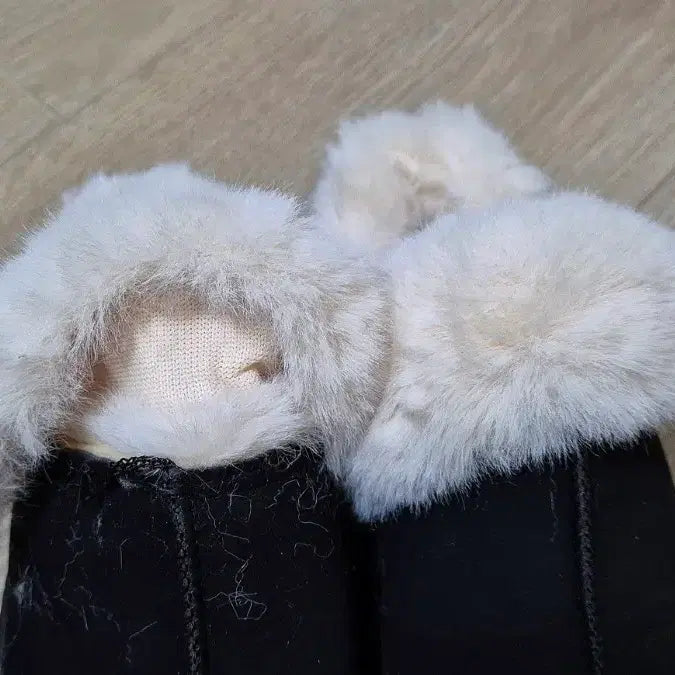 [BUNJANG] Black Platform Fur Lined Winter Slippers (235) / [새상품] 블랙 통굽 키높이 어그 슬리퍼(235)