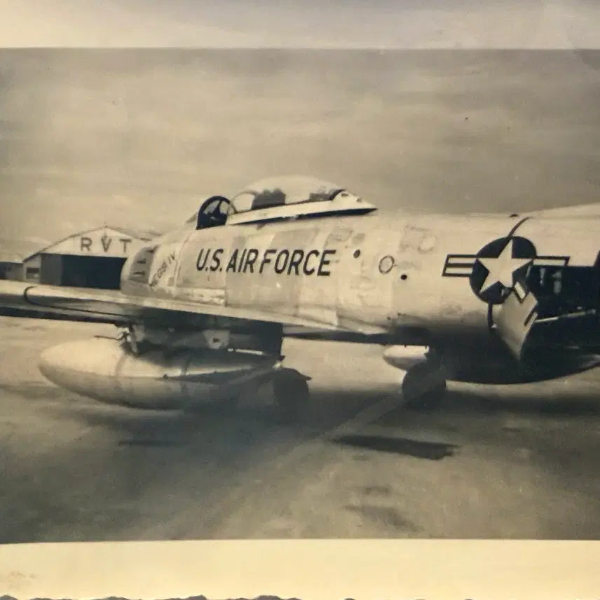 [BUNJANG] USAF F-86 Sabre Vintage Photograph (1952) / 1952년 - 6.25 한국 전쟁의 수호자 -  미국 공군 F86 세이버
