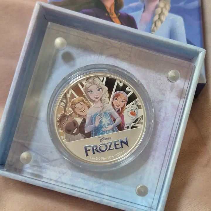 [BUNJANG] Disney Frozen 1 oz Silver Coin / 디즈니 겨울왕국 기념 1온스 실버코인 은화