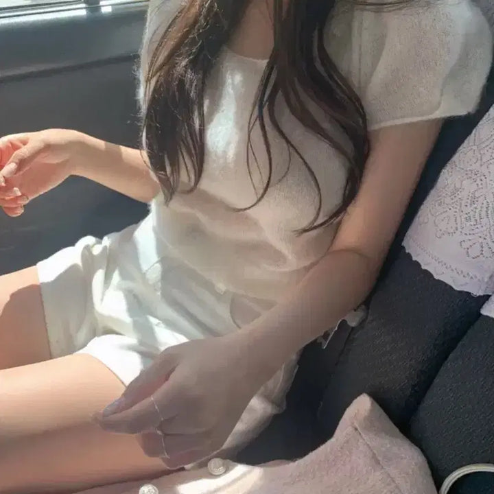 [BUNJANG] Leeds May Puff Knit Top / leeds 샵리즈 메이 퍼프 니트