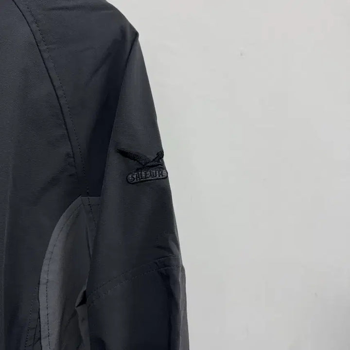 [BUNJANG] Salewa Windbreaker Zip-Up Jacket / (L)살레와 바람막이 집업