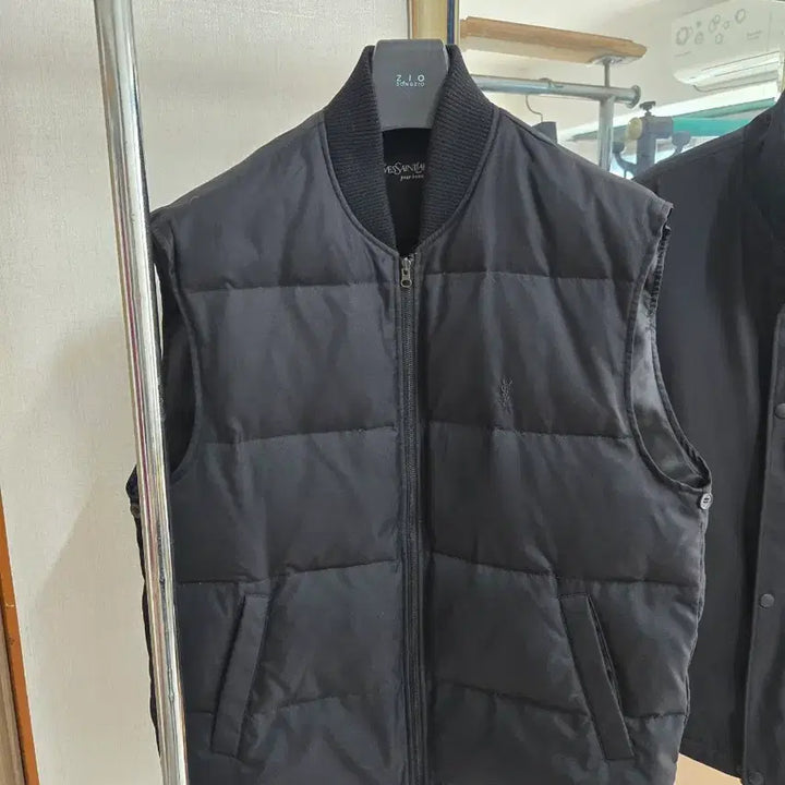 [BUNJANG] Yves Saint Laurent Padded Vest and Jacket (Black) / 남성105 입생로랑 패딩조끼+패딩자켓(블랙)