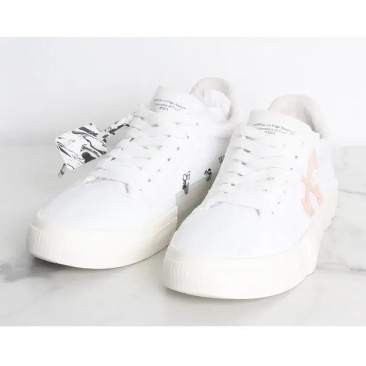 [BUNJANG] Off-White Arrow Bulky Canvas Sneakers / 오프화이트 애로우 벌크 캔버스 스니커즈 38(250)