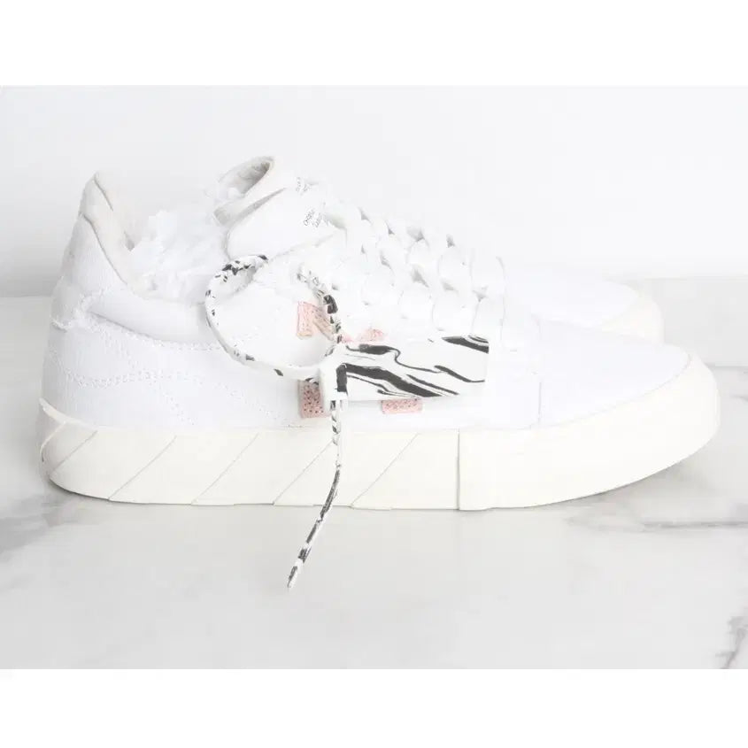 [BUNJANG] Off-White Arrow Bulky Canvas Sneakers / 오프화이트 애로우 벌크 캔버스 스니커즈 38(250)