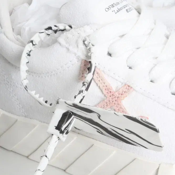 [BUNJANG] Off-White Arrow Bulky Canvas Sneakers / 오프화이트 애로우 벌크 캔버스 스니커즈 38(250)
