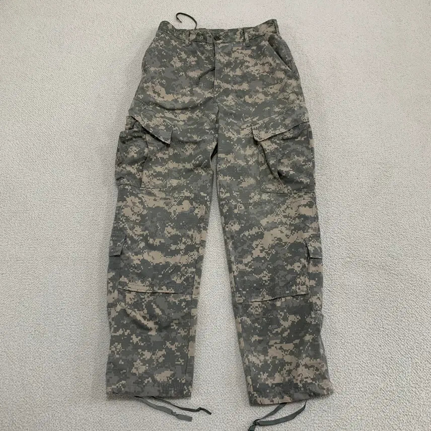 [BUNJANG] US Military Digital Camo Cargo Pants / [S]미군 디지털카모 카고바지 (A4-32-138)