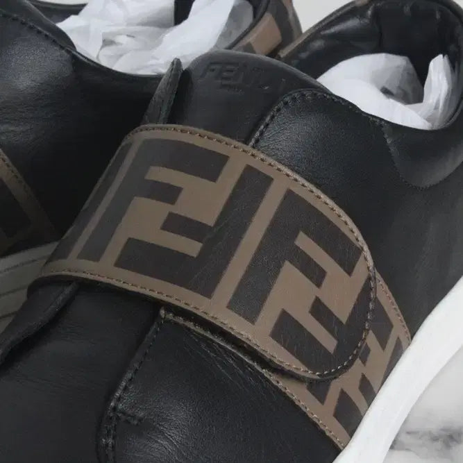 [BUNJANG] Fendi FF Logo Banding Sneakers Black / 펜디 FF로고 밴딩 스니커즈 블랙 38(250)