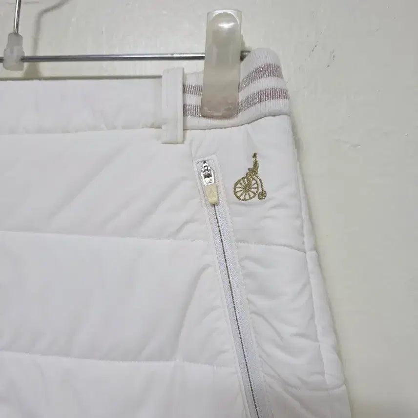 [BUNJANG] Beanpole White Quilted Mini Skirt / 빈폴 화이트 퀼팅 미니스커트.260317