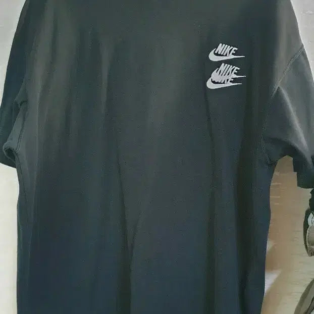 [BUNJANG] Nike Double Logo Black Short Sleeve T-shirt / 나이키 더블로고 블랙 반팔 티셔츠