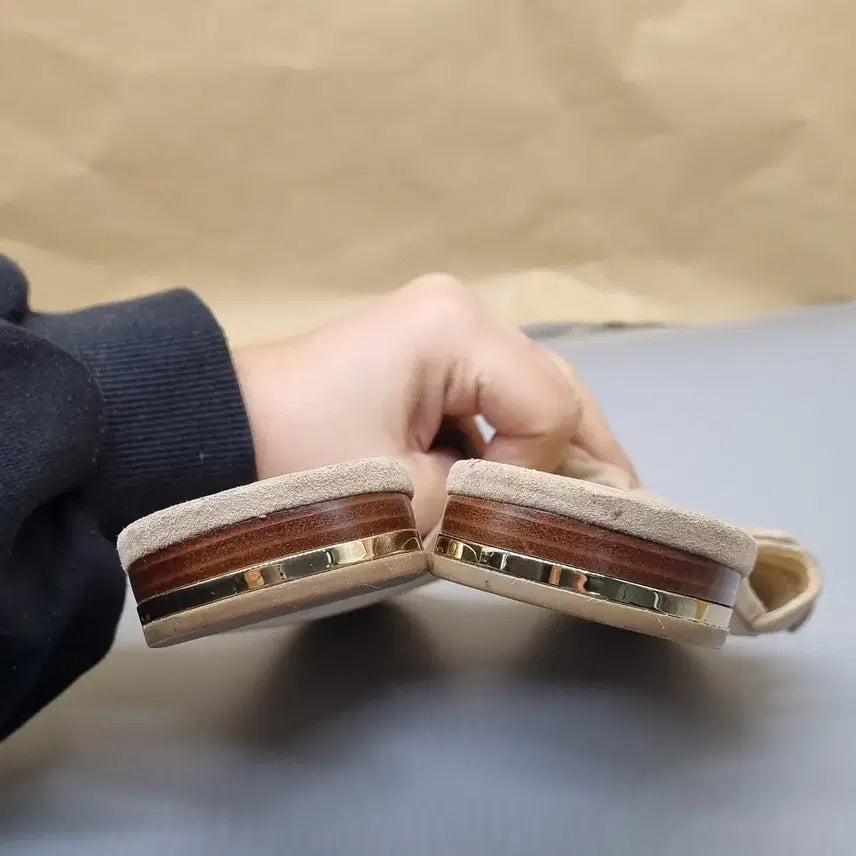 [SOLD OUT] 마이클코어스 여성슬리퍼 250