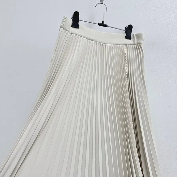 [BUNJANG] Boen Lia Pleated Skirt Ivory / 보웬 리아 주름 플리츠 스커트 아이보리