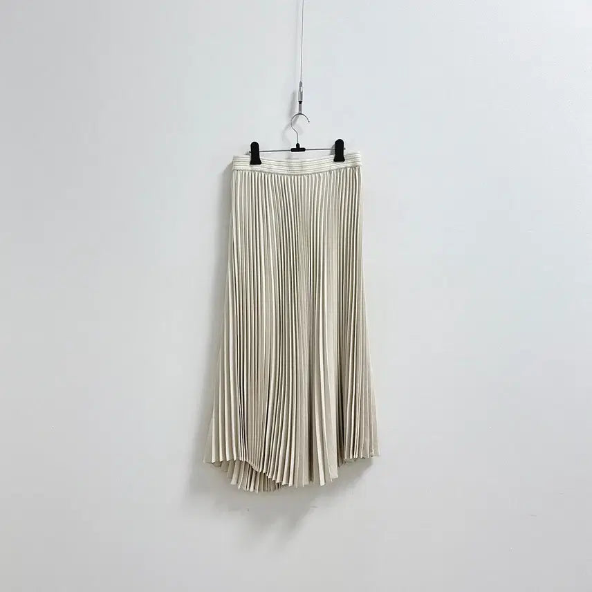 [BUNJANG] Boen Lia Pleated Skirt Ivory / 보웬 리아 주름 플리츠 스커트 아이보리