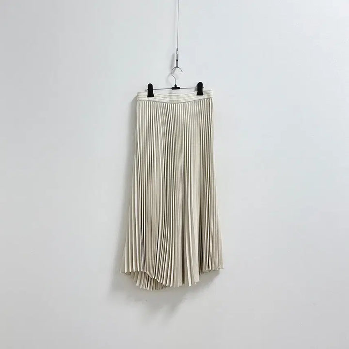 [BUNJANG] Boen Lia Pleated Skirt Ivory / 보웬 리아 주름 플리츠 스커트 아이보리
