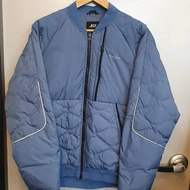 [BUNJANG] Jill Stuart Diamond Quilted Sports Jacket / 질스튜어트 블루종 스포츠  점퍼100