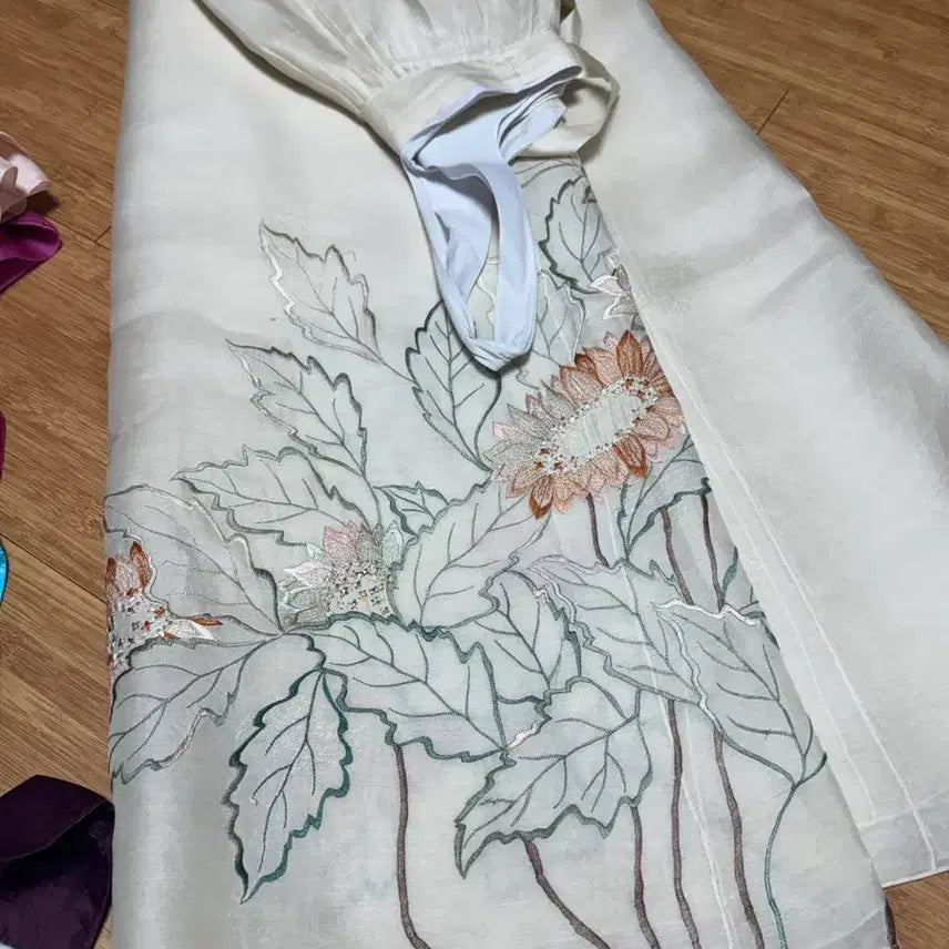 [BUNJANG] Woman Hanbok Skirt and Jeogori Set / 여성한복치마,저고리판매