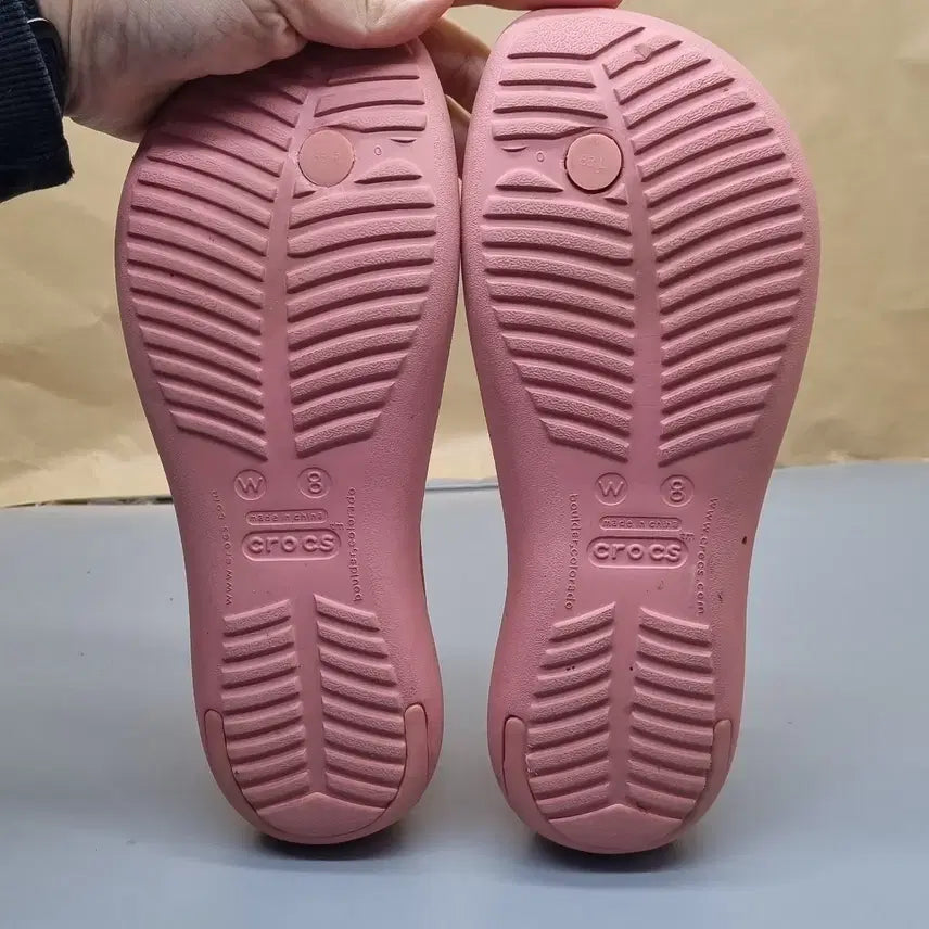 [BUNJANG] Crocs Sexy Flip W8 Sandals / 크록스 섹시플립 W8 250