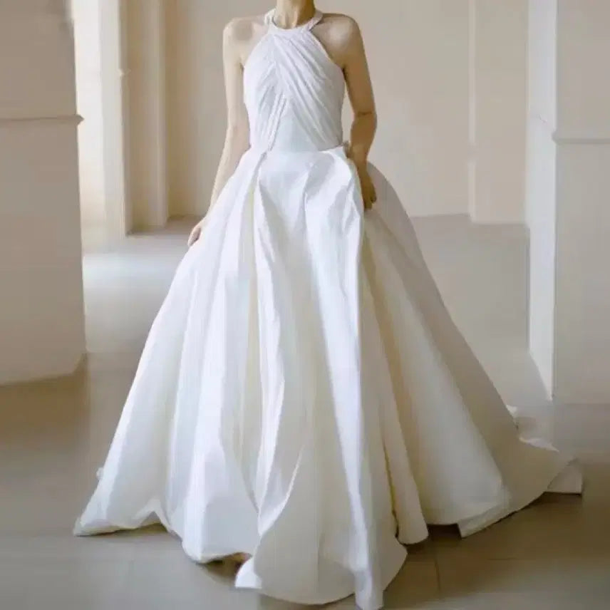 [BUNJANG] White Dress Rental for Graduation, Wedding, and Events / 최저가 대여 졸업사진 화이트 드레스 웨딩 컨셉사진 2부 피로연 연주회