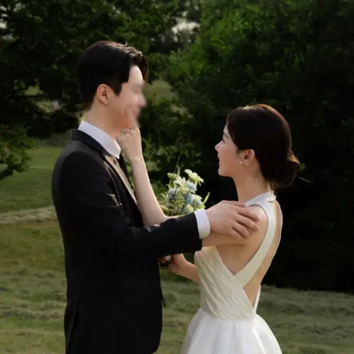 [BUNJANG] White Dress Rental for Graduation, Wedding, and Events / 최저가 대여 졸업사진 화이트 드레스 웨딩 컨셉사진 2부 피로연 연주회