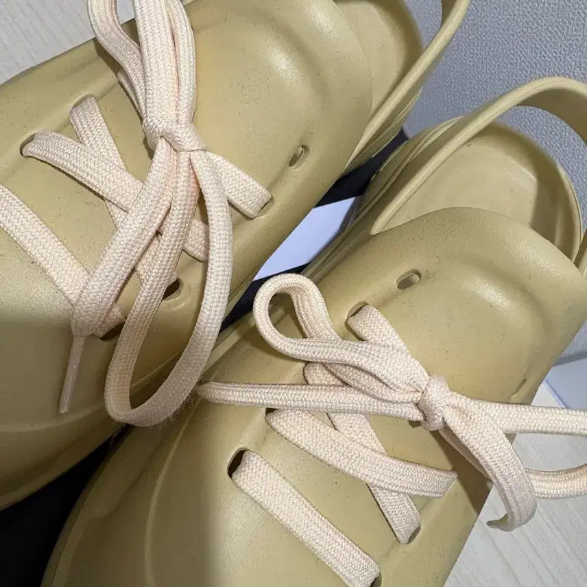 [BUNJANG] Umbro Tofee 250 Sneakers / 엄브로 토피250((무배))