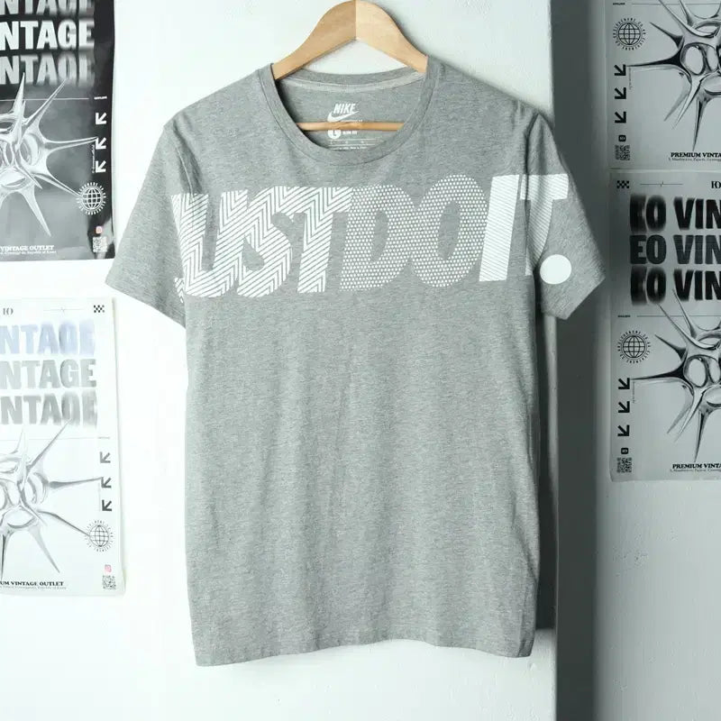 [BUNJANG] Nike Big Logo Gray T-shirt / (L-XL) 나이키 반팔 티셔츠 빅로고 그레이 올드스쿨-17B80