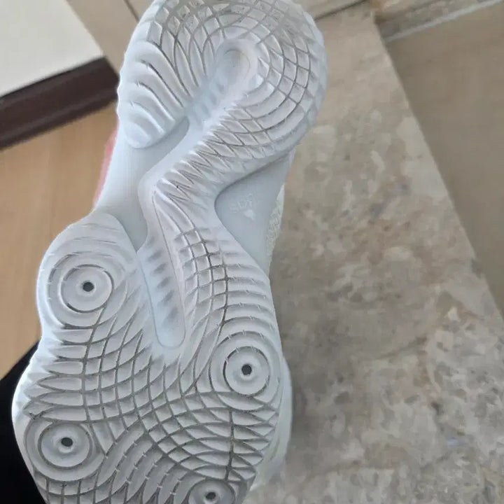 [BUNJANG] Adidas 235 Sneakers / 아디다스 235운동화