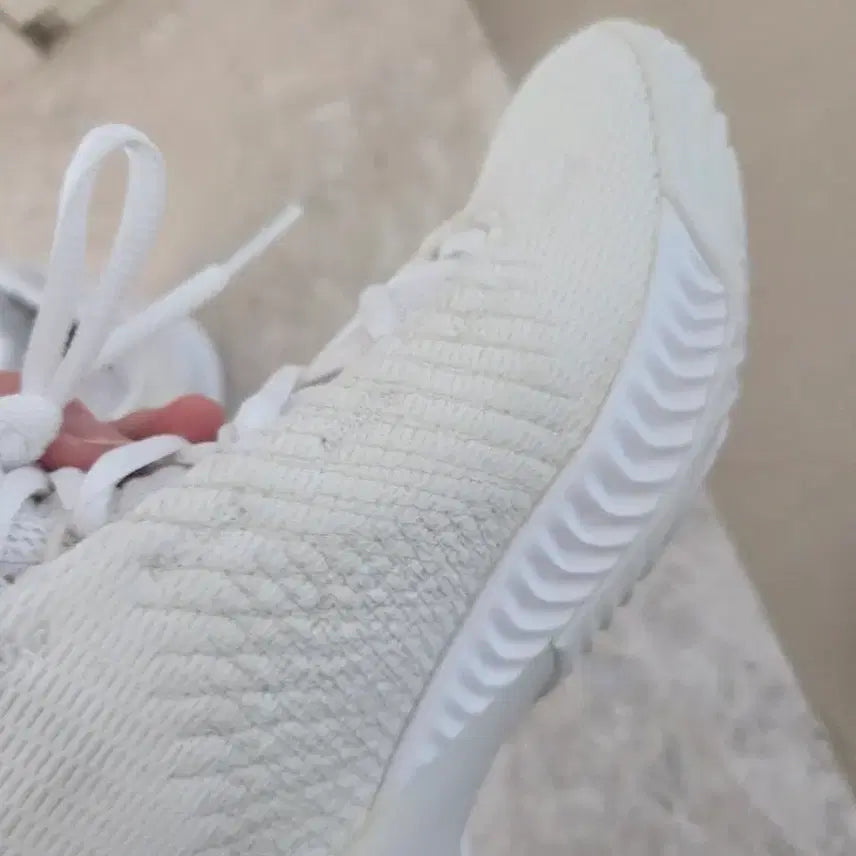 [BUNJANG] Adidas 235 Sneakers / 아디다스 235운동화