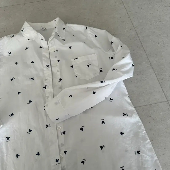 [BUNJANG] Mickey Mouse White Shirt / 미키마우스 패턴 흰색 화이트 셔츠