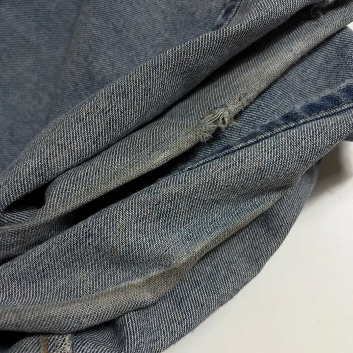[BUNJANG] Autumn Bruise Denim Jeans / 어텀 브루즈데님
