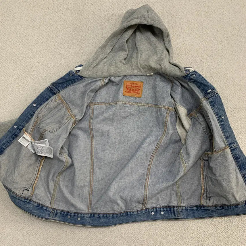 [SOLD OUT] [L]리바이스 후드 청자켓 (C2-22-12)
