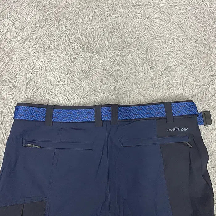[BUNJANG] Black Yak Banded Waist Shorts 33 inch / 블랙야크 반바지 허리밴딩 33인치