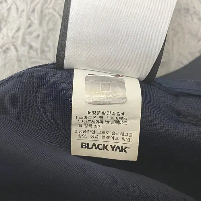 [BUNJANG] Black Yak Banded Waist Shorts 33 inch / 블랙야크 반바지 허리밴딩 33인치