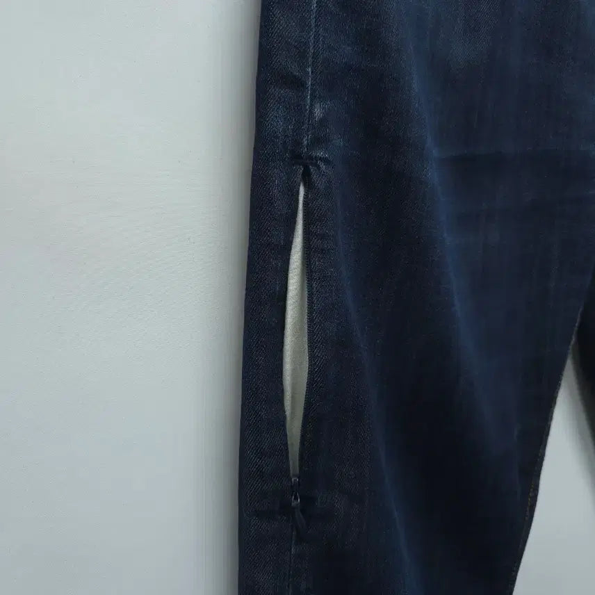 [SOLD OUT] 리바이스 508 블랭크탭 다크인디고 테이퍼드 데님 팬츠(32)