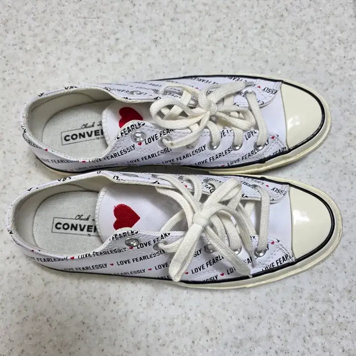 [BUNJANG] Converse LOVE FEARLESSLY Sneakers White / 컨버스 LOVE FEARLESSLY 운동화 화이트