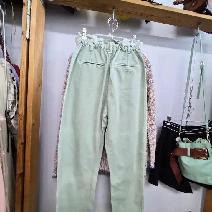 [BUNJANG] Thursday Island Knit Sweater &amp; Zara Mint Green Pants / 써스데이아일랜드 멀티니트. 자라 연민트 배기팬츠