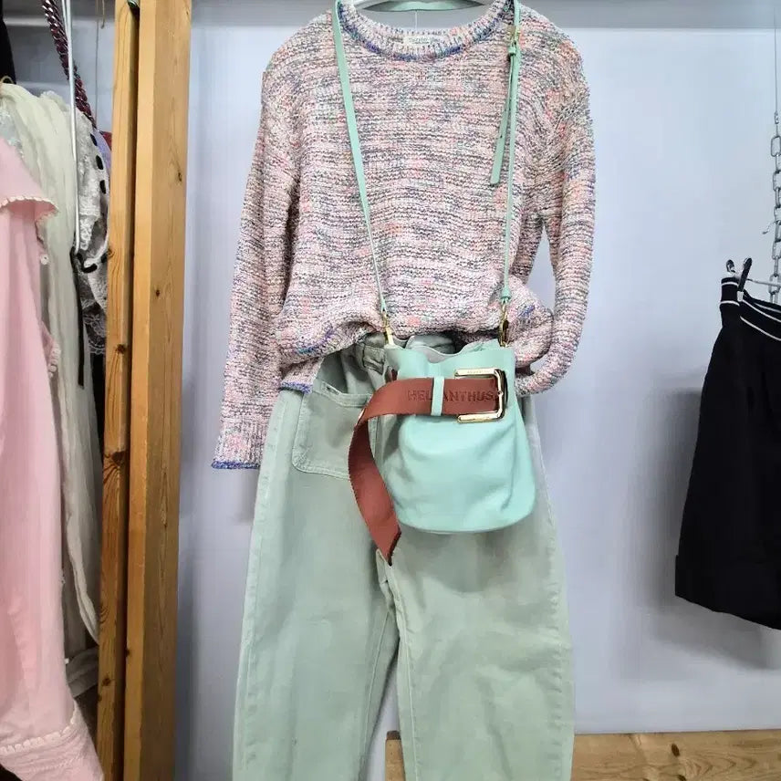 [BUNJANG] Thursday Island Knit Sweater &amp; Zara Mint Green Pants / 써스데이아일랜드 멀티니트. 자라 연민트 배기팬츠
