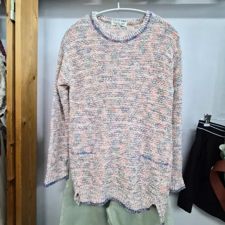 [BUNJANG] Thursday Island Knit Sweater &amp; Zara Mint Green Pants / 써스데이아일랜드 멀티니트. 자라 연민트 배기팬츠