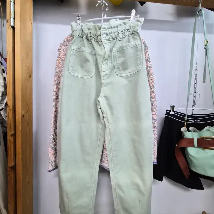 [BUNJANG] Thursday Island Knit Sweater &amp; Zara Mint Green Pants / 써스데이아일랜드 멀티니트. 자라 연민트 배기팬츠