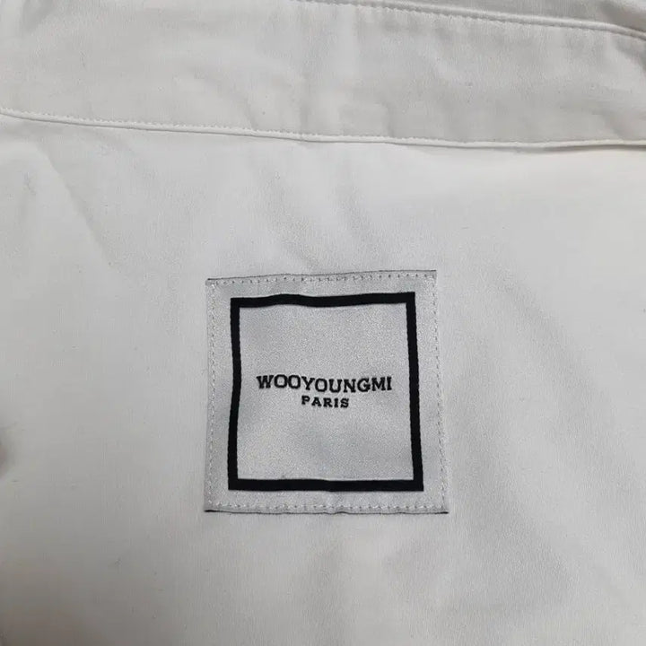 [BUNJANG] Wooyoungmi Back Logo White Shirt / 우영미 백로고 셔츠