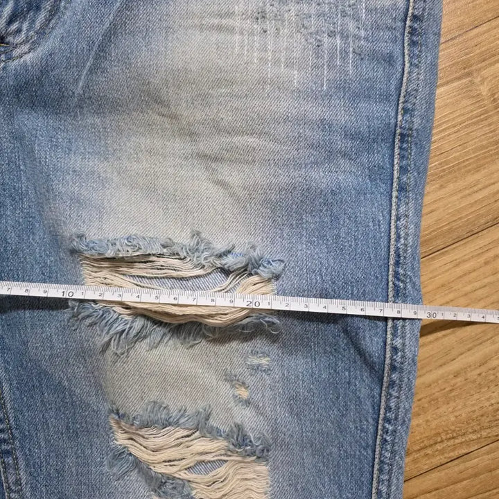 [BUNJANG] Washed Denim Jeans 33-34 / 데미지 워싱 청바지 데님 팬츠 33-34사이즈