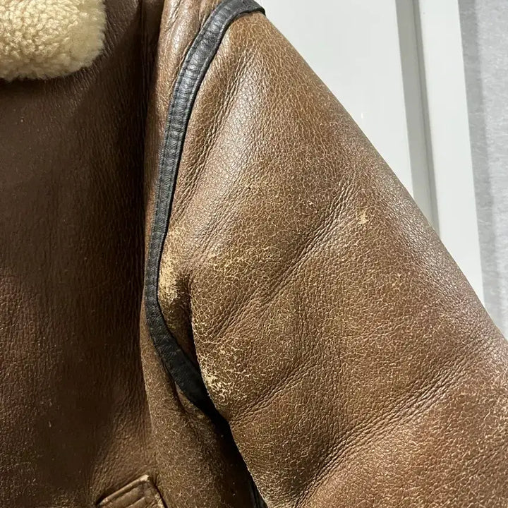 [BUNJANG] B-3 Bomber Sheepskin Leather Jacket / B-3 항공 무스탕 M사이즈